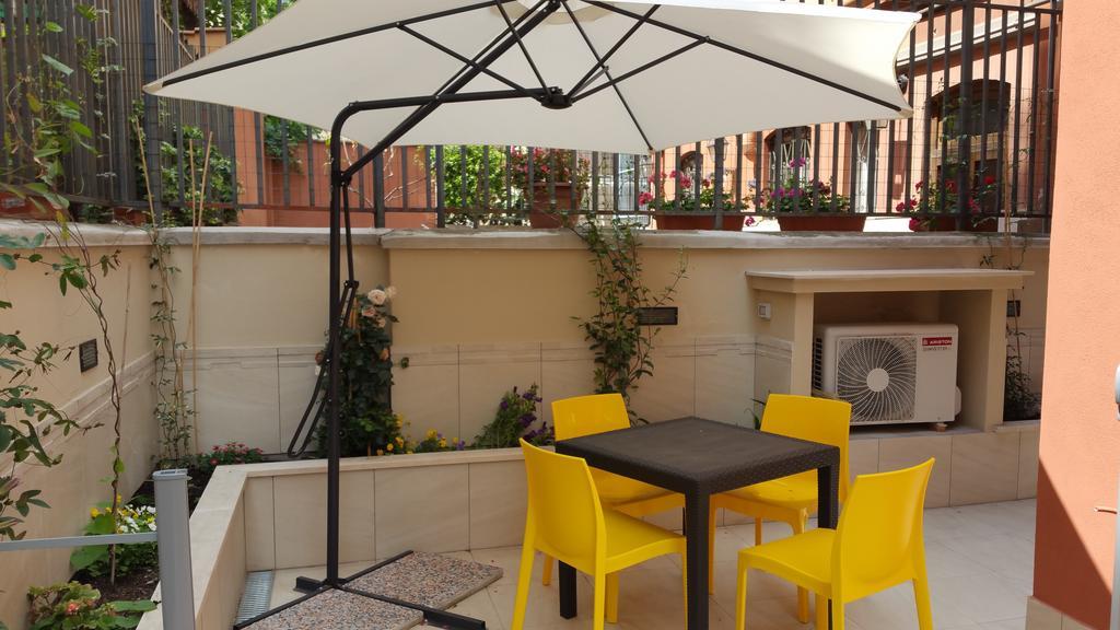 Acomodação com café da manhã  La Casetta Di Ely Roma